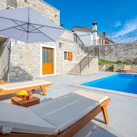 Villa Beram المظهر الخارجي الصورة